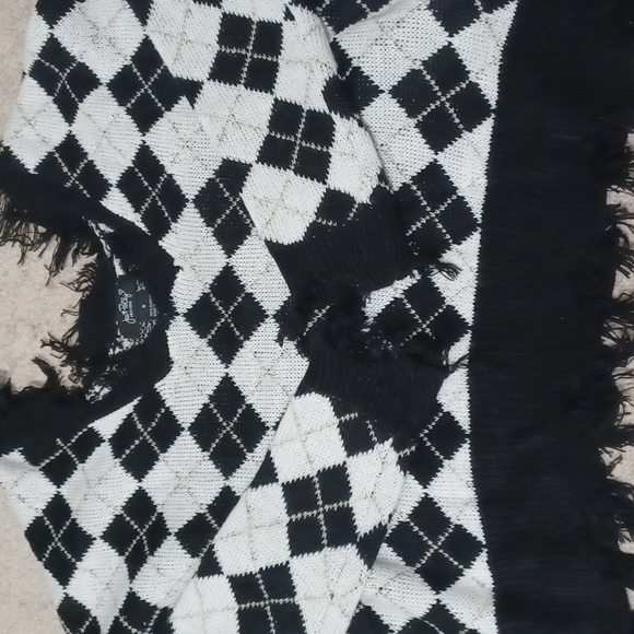 Just Polly Sweater - Picture 4 of 4